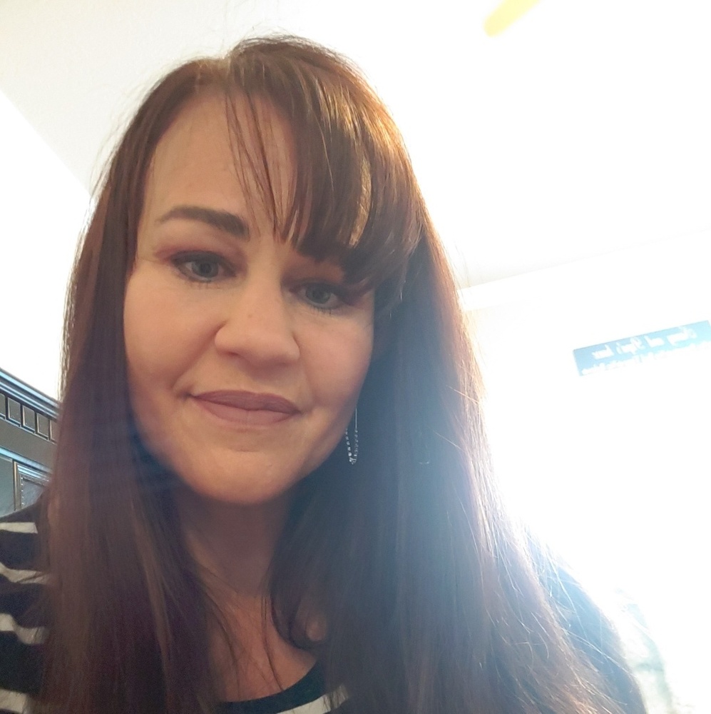 Meet your Posher, Sandee